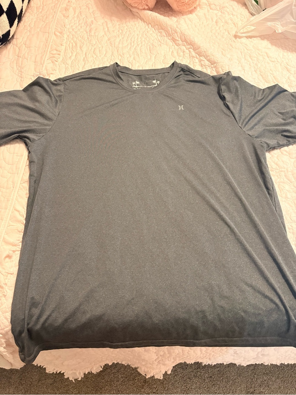 Hurley Men's Short Sleeve Crew Tee in Charcoal Gray